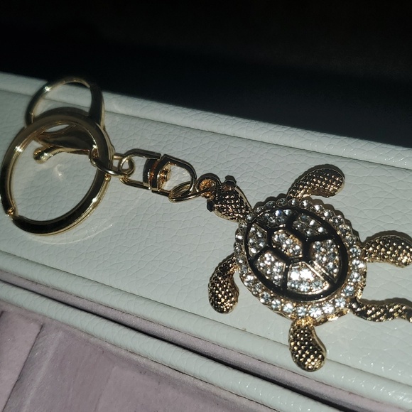 Source Unknown Accessories - Golden sea turtle rhinestone keychain bag charm